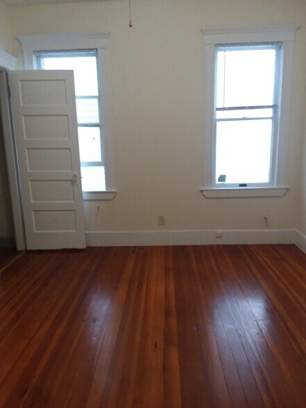 Bedroom 2 - 146 Calumet St