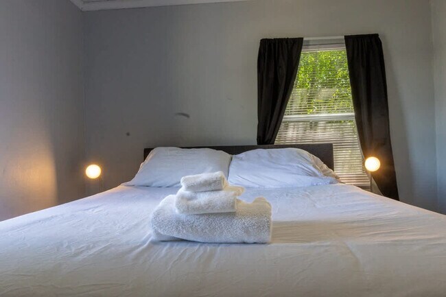 Building Photo - 123 Oconee St