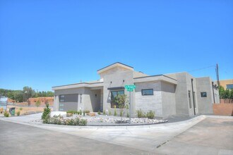 Building Photo - Brand New 3bd/2ba Available