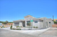 Building Photo - Brand New 3bd/2ba Available