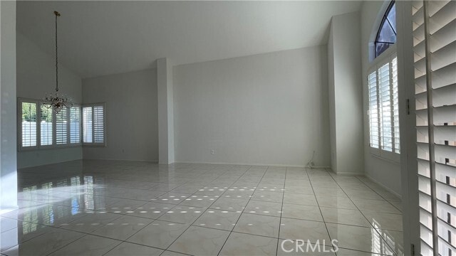 Building Photo - 19 Lorenzo