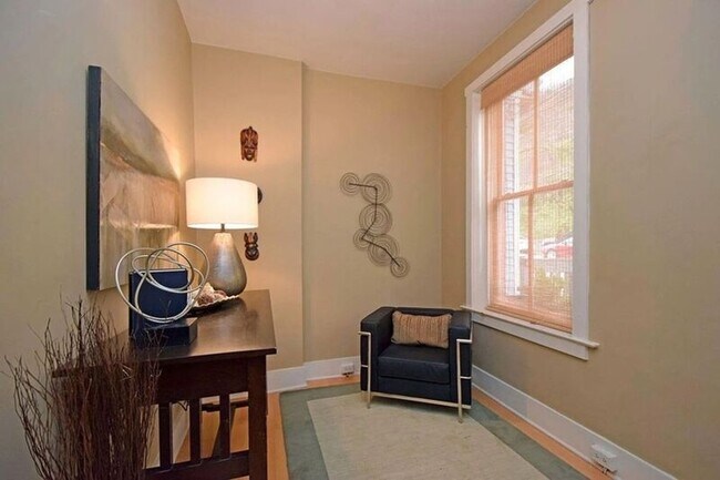 Building Photo - 69 Mulberry St