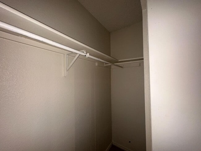 Building Photo - 9933 Ardash Ln