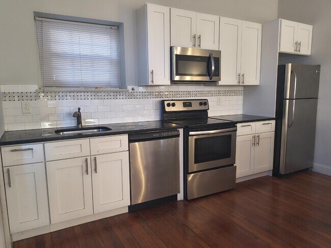 Building Photo - 6845 Germantown Ave