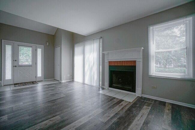 Building Photo - 11611 Davey Dr