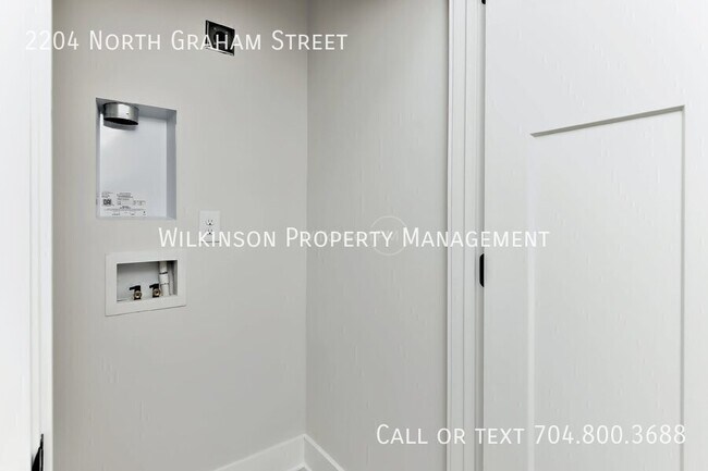 Building Photo - 2204 N Graham St