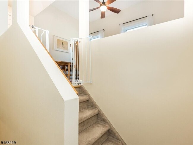Building Photo - 15 Glenridge Ave
