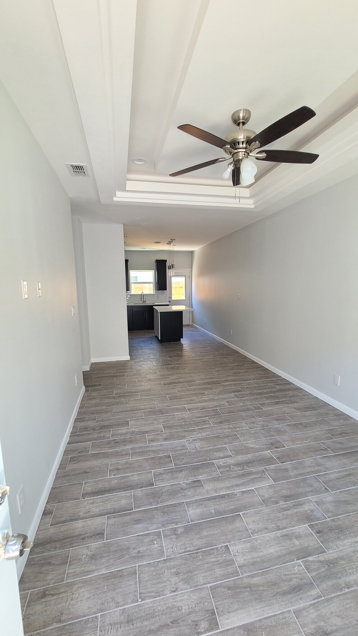 Building Photo - 803 W Smith Dr