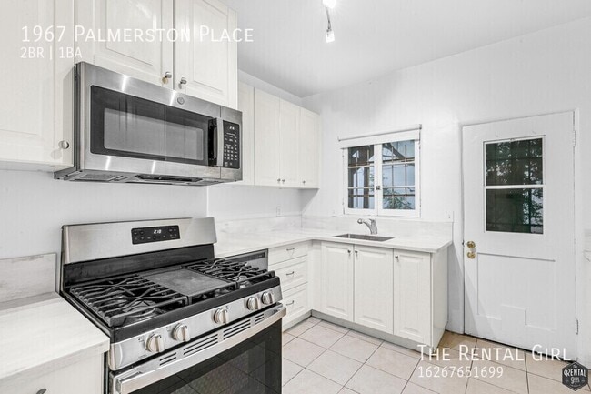 Building Photo - 1967 Palmerston Pl