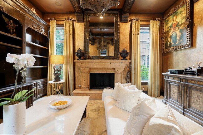 Building Photo - 5007 Cedar Creek Dr