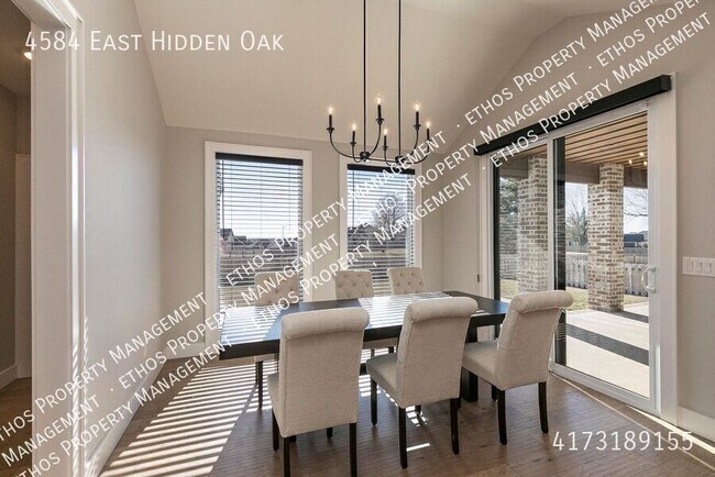 Building Photo - 4584 E Hidden Oak St