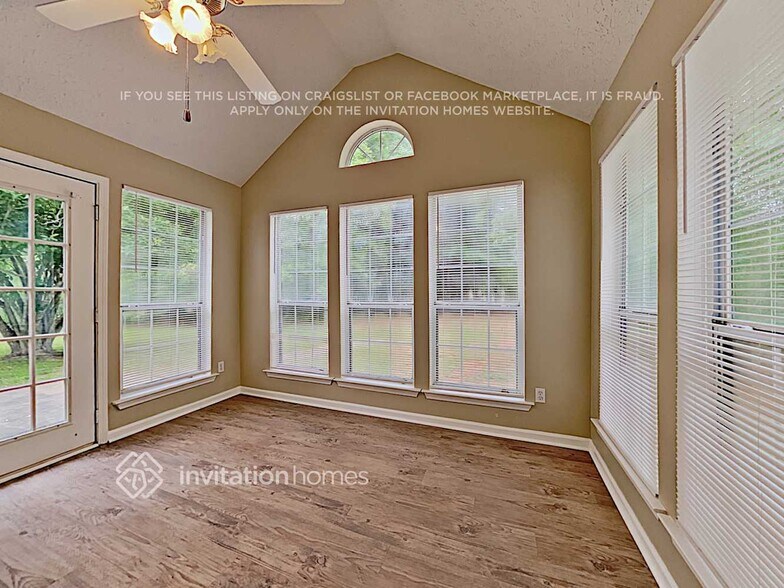 Building Photo - 89 Sawgrass Manor Dr