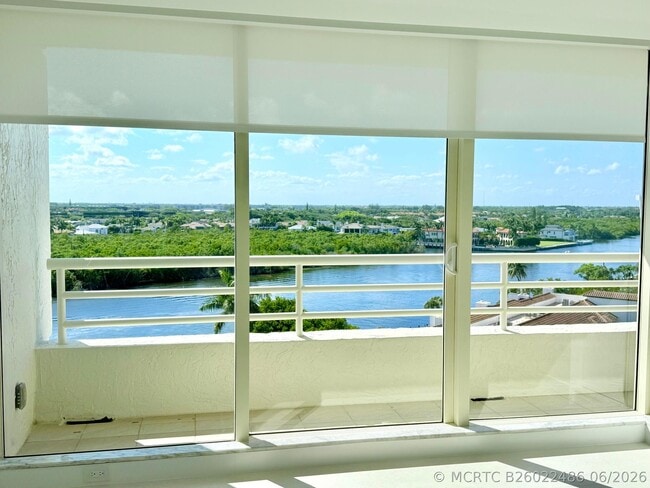 Building Photo - 4201 N Ocean Blvd