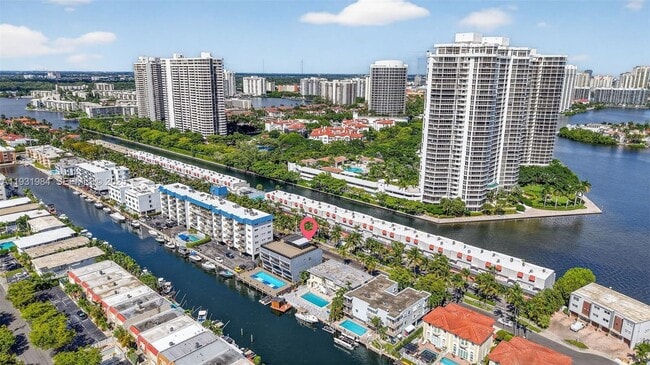 Building Photo - 3830 NE 171 St