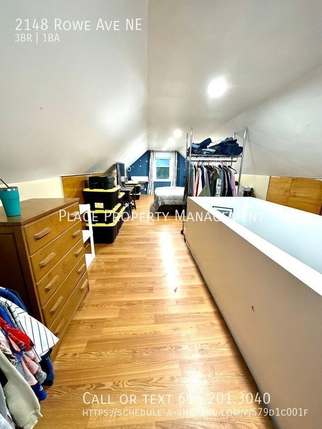 Building Photo - 2148 Rowe Ave NE