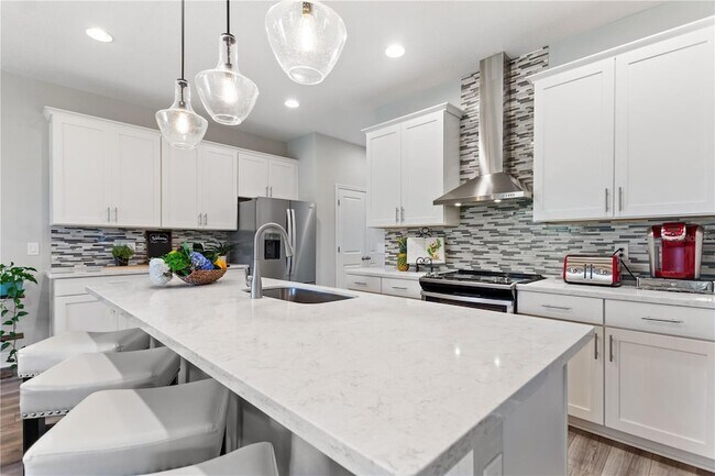Building Photo - 17988 Passionflower Cir
