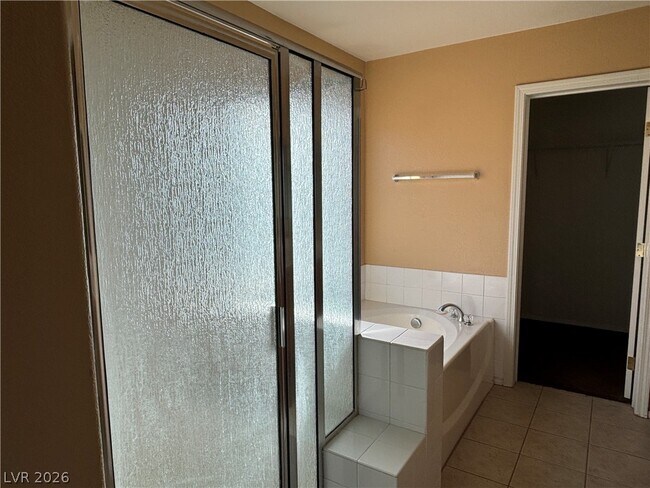 Building Photo - 9012 Vintage Wine Ave