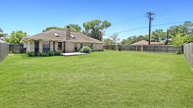 Building Photo - 2901 Pueblo Ct S