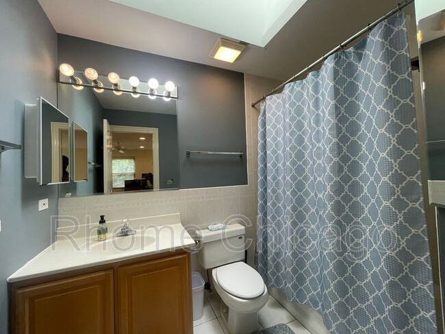 Building Photo - 1028 Silvana Ct