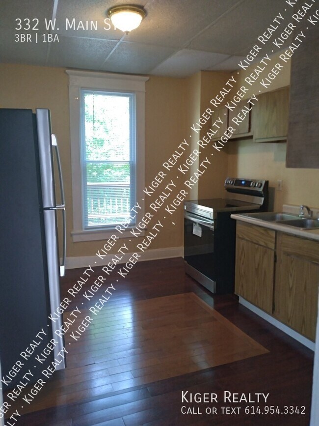 Building Photo - 3 Bedroom Townhouse