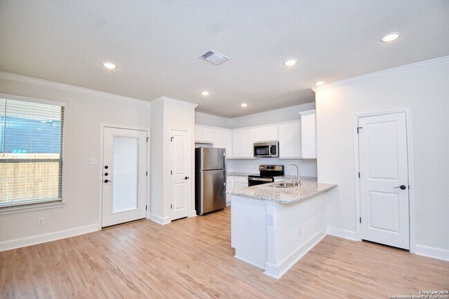 Building Photo - 10314 Candlewood Wy