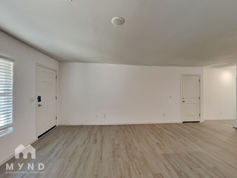 Building Photo - 246 S Picacho Heights Rd