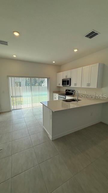 Building Photo - 2957 Skyline Lp