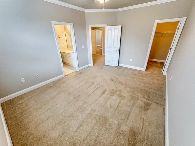 Building Photo - 2000 Sterling Ct