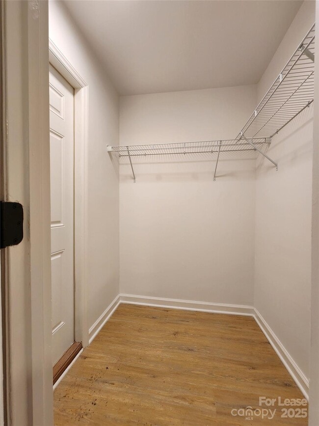 Building Photo - 8637 Crows Nest Ln