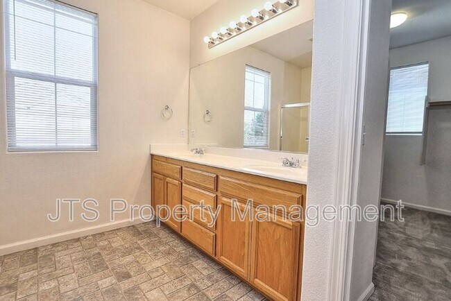 Building Photo - 506 Navigator Dr