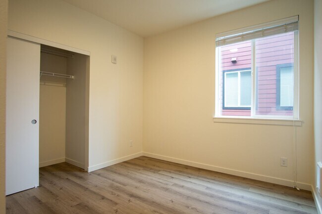 Building Photo - Modern & Chic Corner 1-Bed w/Private Balcony!