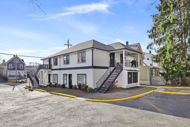 Building Photo - 441 manille Rd