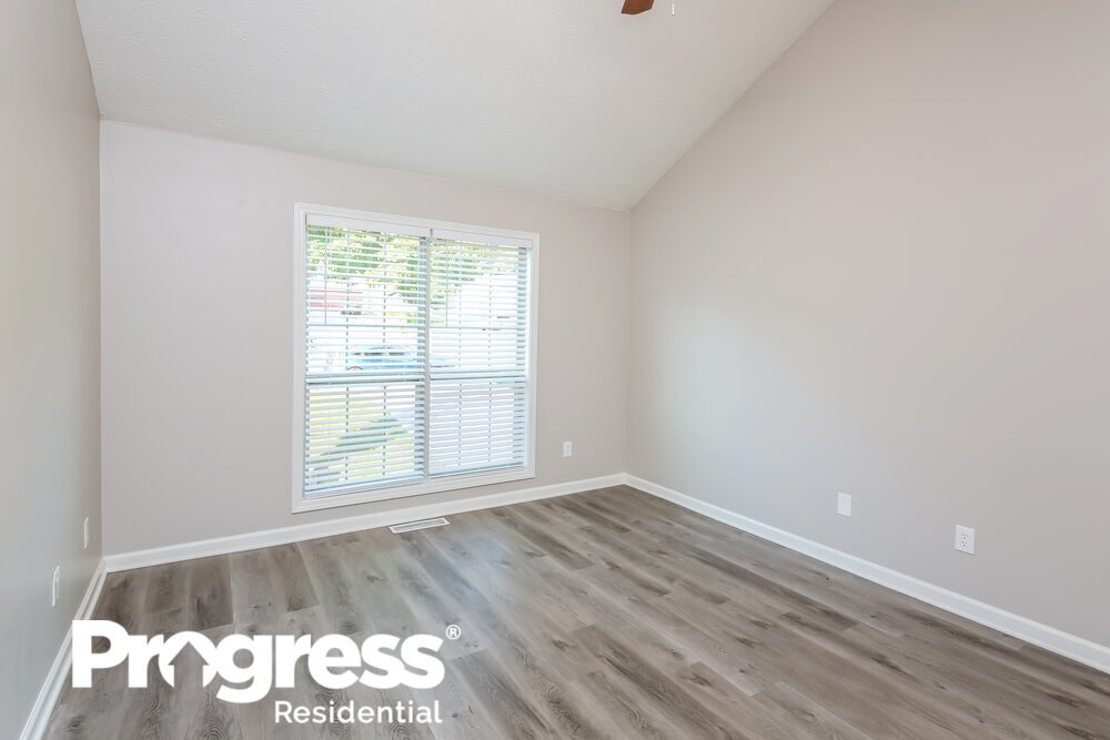 Building Photo - 5965 Tallant Dr