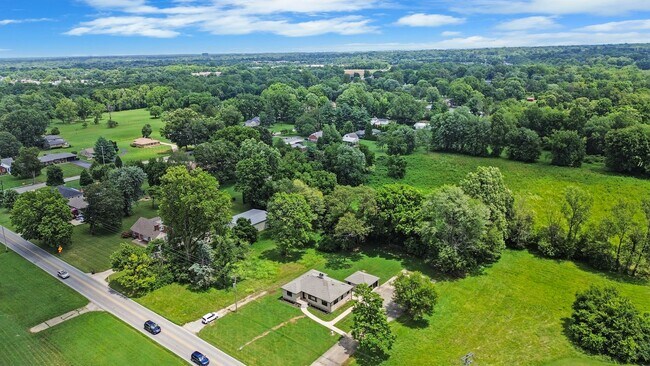 Building Photo - For Sale or Rent – Fully Renovated Stone R...