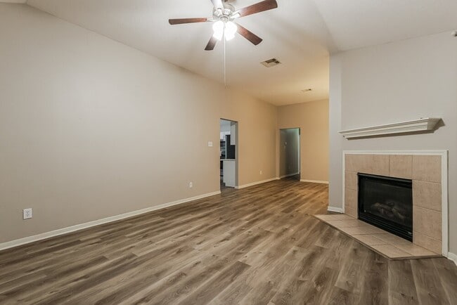 Building Photo - 16924 Tableland Trail