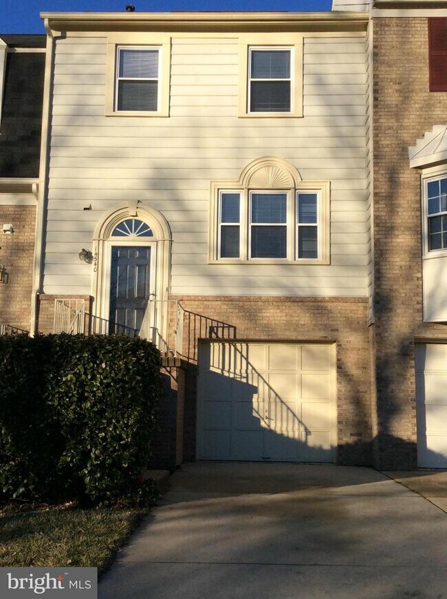 Building Photo - 14540 Eddy Ct