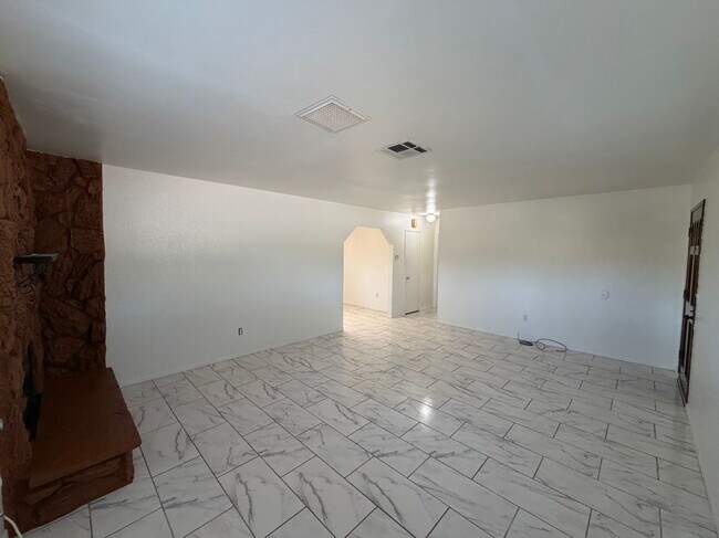 Building Photo - 26695 Tellis Pl