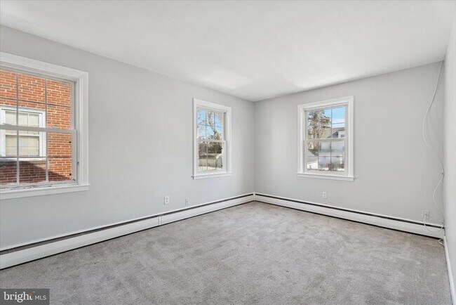 Building Photo - 811 Burmont Rd