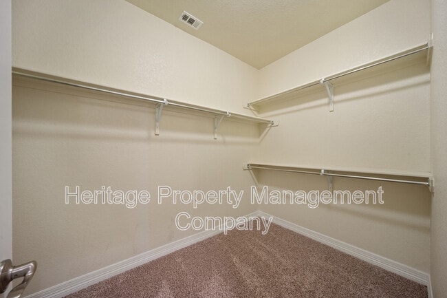 Building Photo - 18814 Edwards Edge