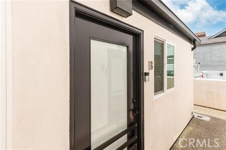 Building Photo - 577 Ramona Ave