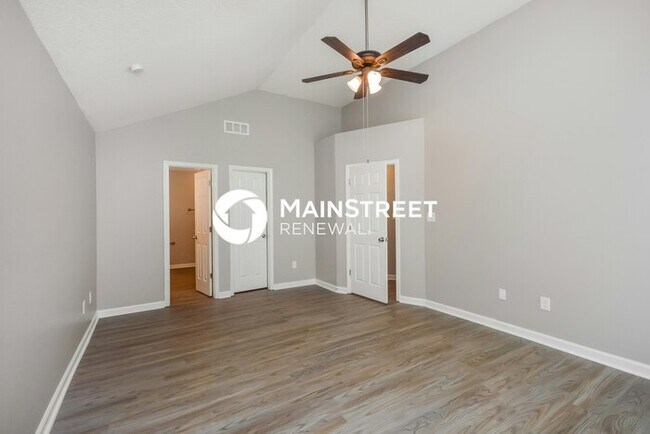 Building Photo - 3 Bedroom Pet-Friendly Home in Lithonia, GA with Main Street Renewal