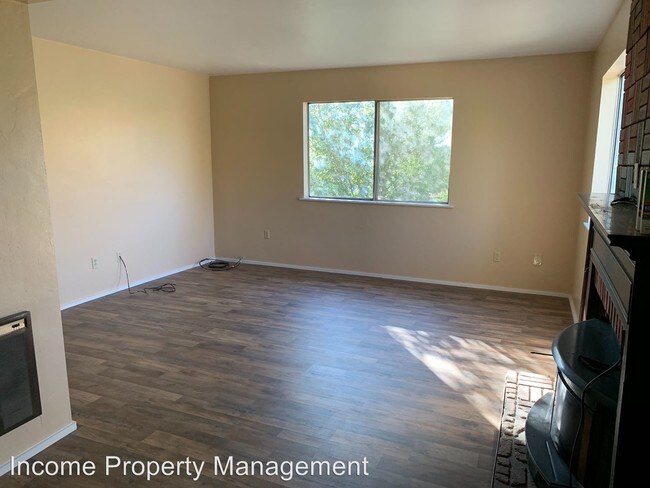 Building Photo - 2 br, 1 bath House - 100 Aspen Drive