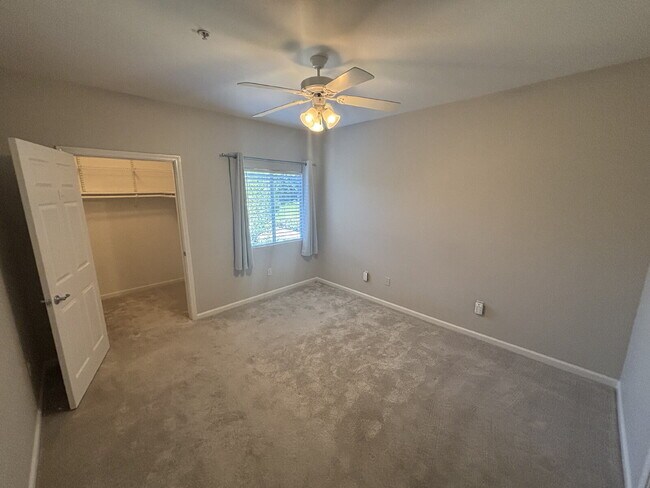 Building Photo - 2 BED 2 BATH CONDO IN GATED COMMUNITY WITH CLUBHOUSE AMENITIES