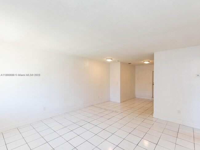 Building Photo - 1342 NE 110th Terrace