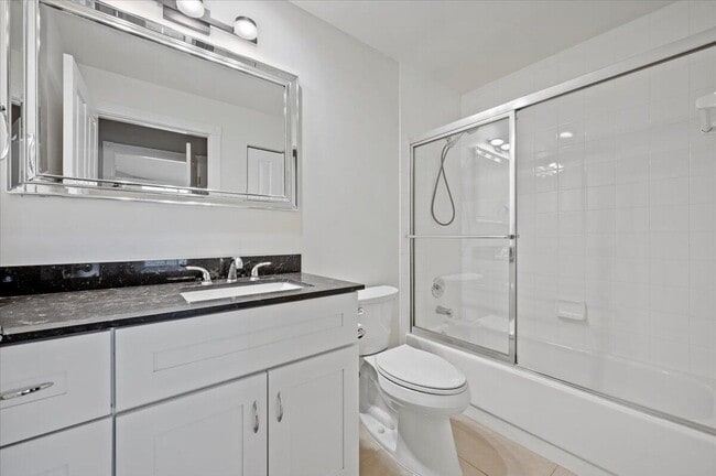 Building Photo - 4197 Royal Oak Dr