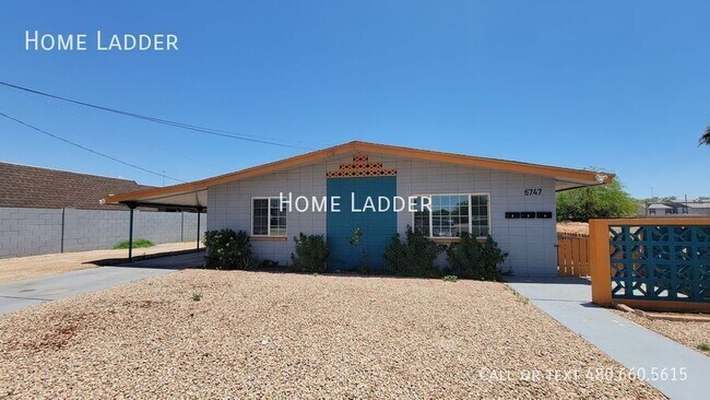 Primary Photo - 6747 N 26th Ave