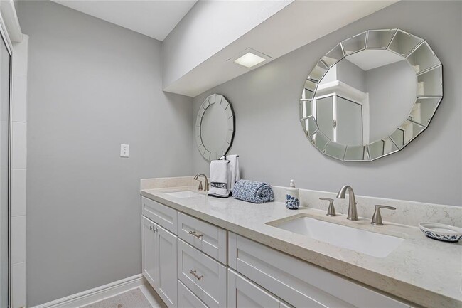Building Photo - 5143 Cheena Dr