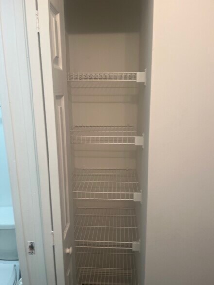 Building Photo - 3022 W Signature Dr