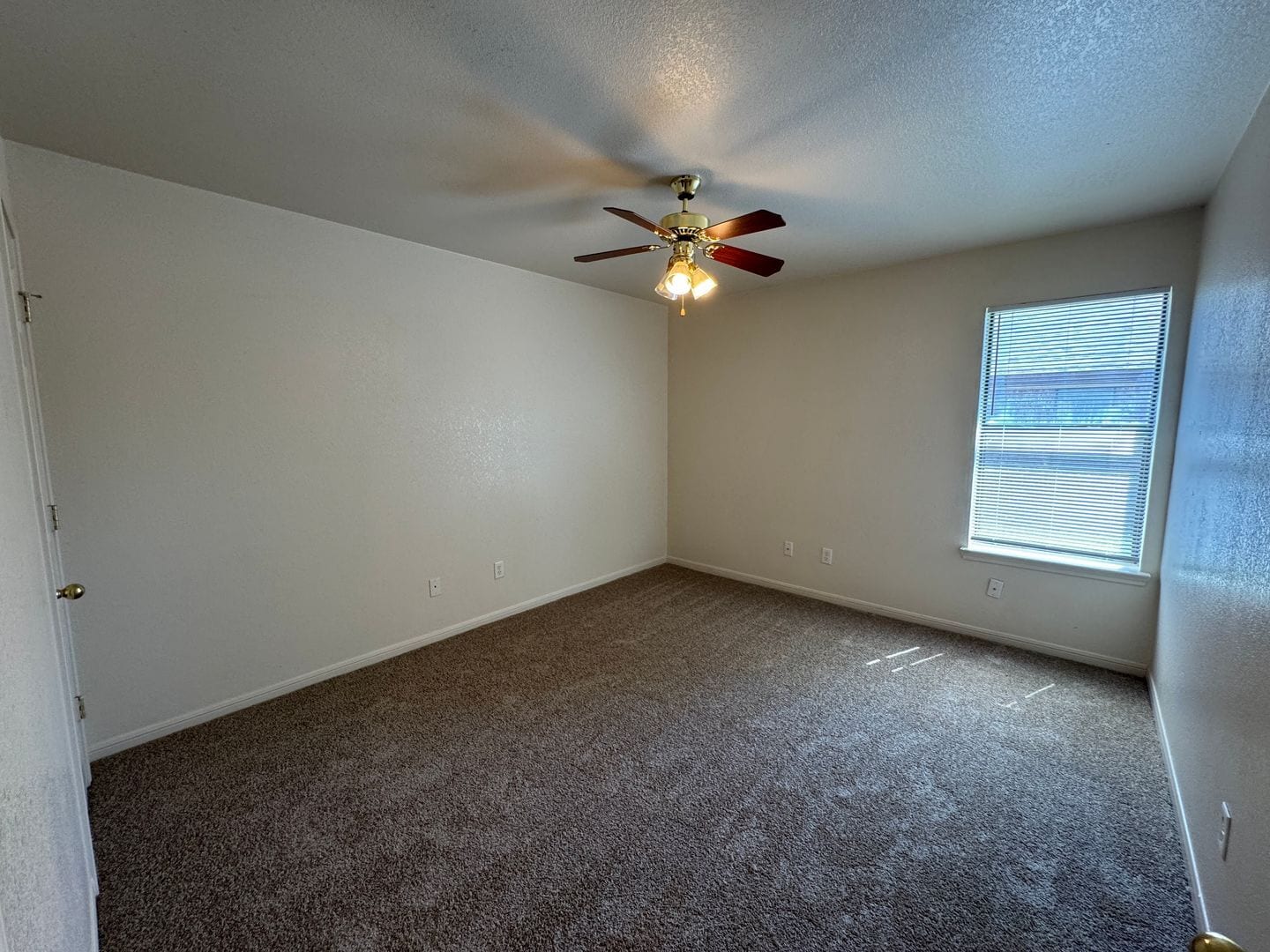 Building Photo - 1508 Nicholas Cir