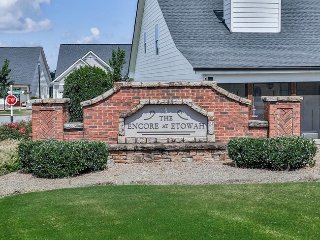 Building Photo - 37 Encore Ln
